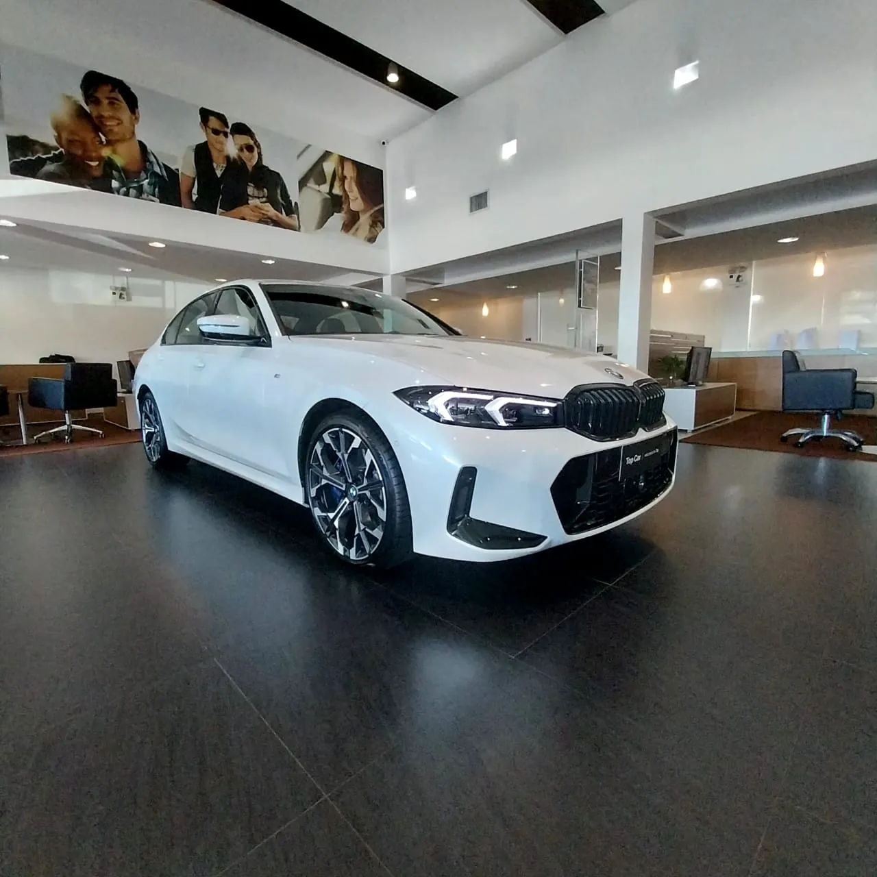 BMW 330e 2026